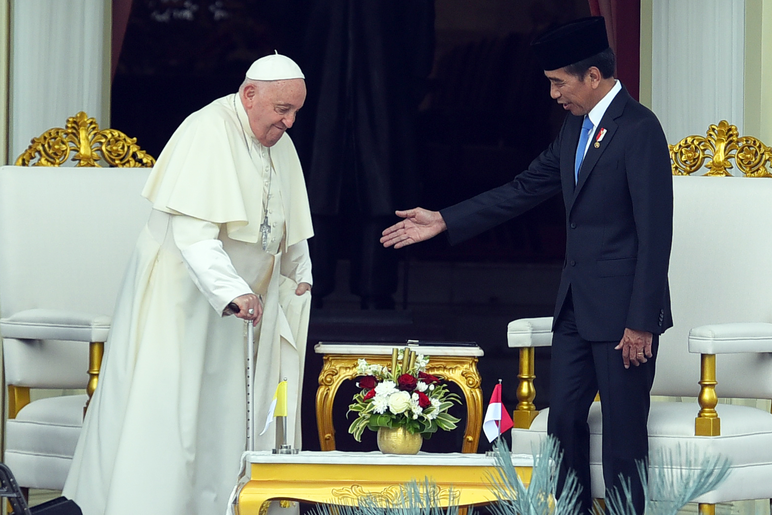 president jokowi receives pope francis at merdeka palace, jakarta 18 president jokowi receives pope francis at merdeka palace, jakarta