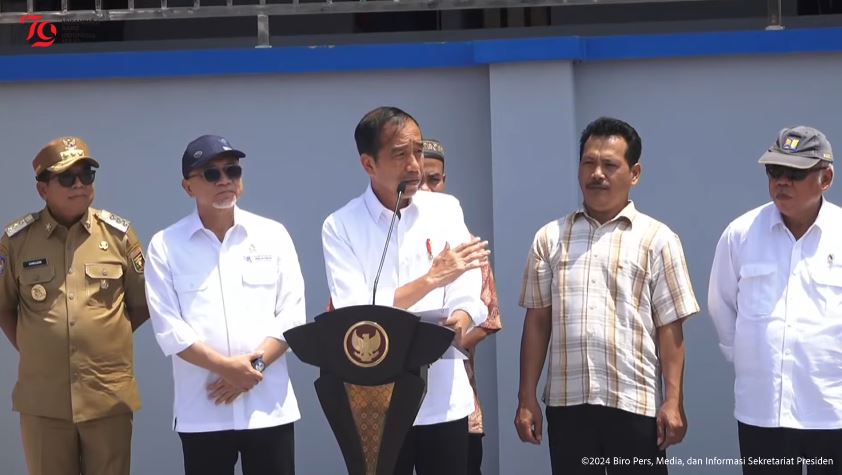 presiden jokowi resmikan pasar pasir gintung kota bandar lampung 