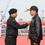 president jokowi awarded hiu kencana honorary brevet