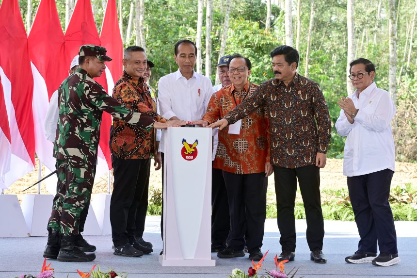 presiden jokowi lakukan groundbreaking nusantara international convention center and hotel di ikn