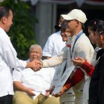 presiden jokowi apresiasi atlet peraih emas olimpiade dengan bonus rp6 miliar