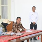 presiden jokowi ikuti proses coklit data pemilih pilkada 2024