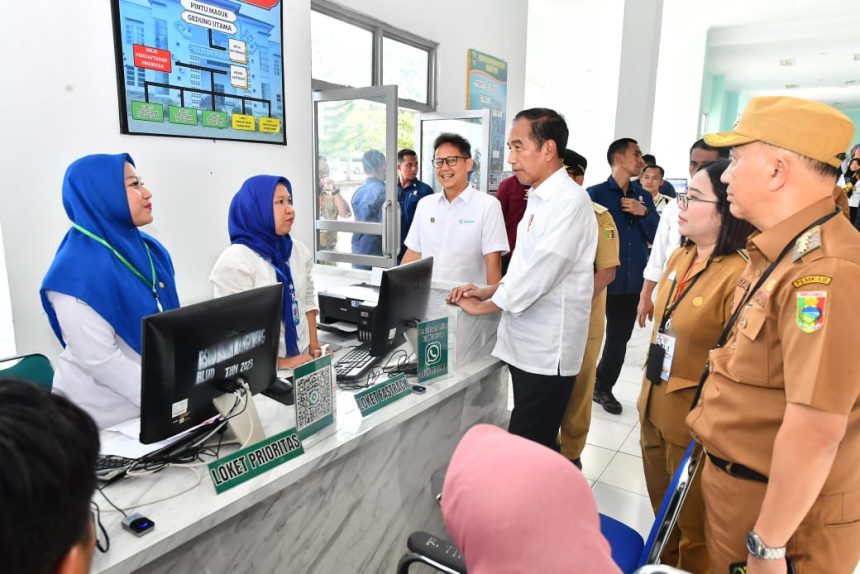 presiden jokowi tinjau rsud batin mangunang, periksa kesiapan layanan kesehatan