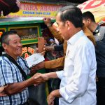 antusiasme warga lampung utara sambut kunjungan presiden jokowi ke pasar sentral kotabumi