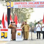 presiden resmikan inpres jalan daerah di provinsi lampung