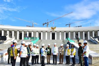 presiden jokowi optimistis upacara hut ke-79 ri di ikn
