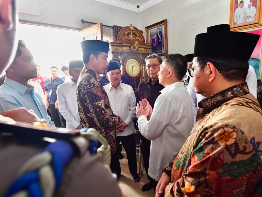 president jokowi expresses condolences over passing of 9th vp hamzah haz