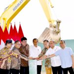 presiden jokowi lakukan groundbreaking sekolah islam al-azhar summarecon nusantara