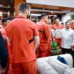 president prabowo hosts indonesian national team at kertanegara after victory over china