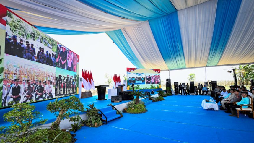 president prabowo holds video conference with four regional police to build synergy