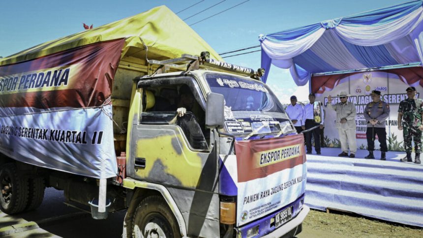 president prabowo flags off first export of 1,200 tons of corn to malaysia