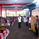 tinjau gudang bulog di lubuklinggau, presiden jokowi pastikan kelanjutan bantuan pangan