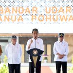 presiden jokowi resmikan bandara panua pohuwato di gorontalo