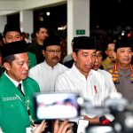 presiden jokowi: kenaikan ukt dibatalkan untuk tahun ini