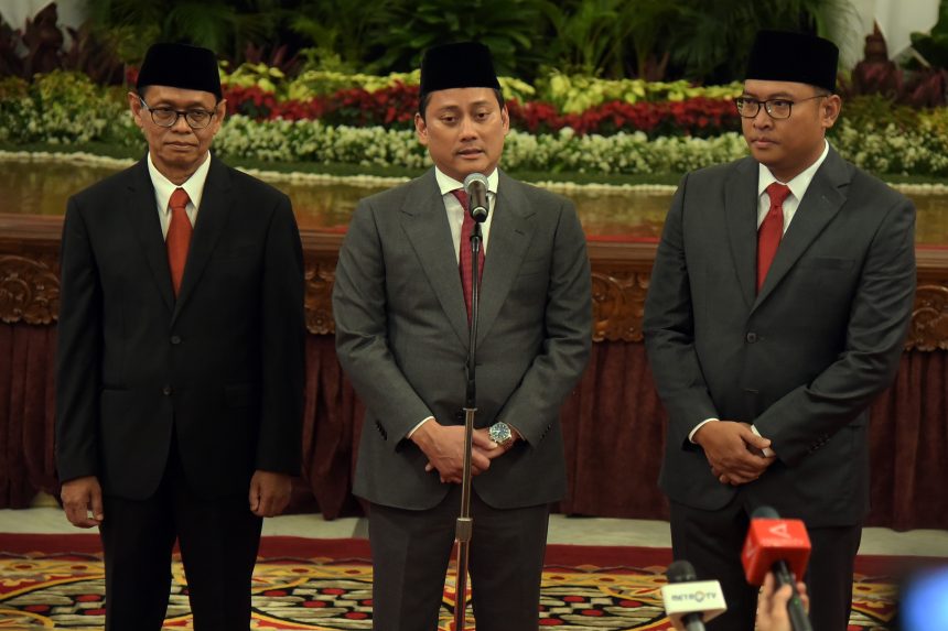president jokowi installs three new deputy ministers