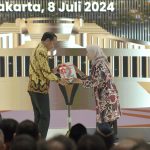 president jokowi receives bpk audit report
