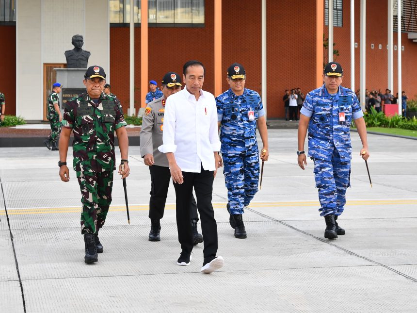 presiden jokowi resmikan instruksi jalan daerah di jawa timur senilai rp925 miliar