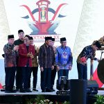 presiden tekankan pentingnya hilirisasi dan kehati-hatian mengelola ekonomi di muktamar imm xx