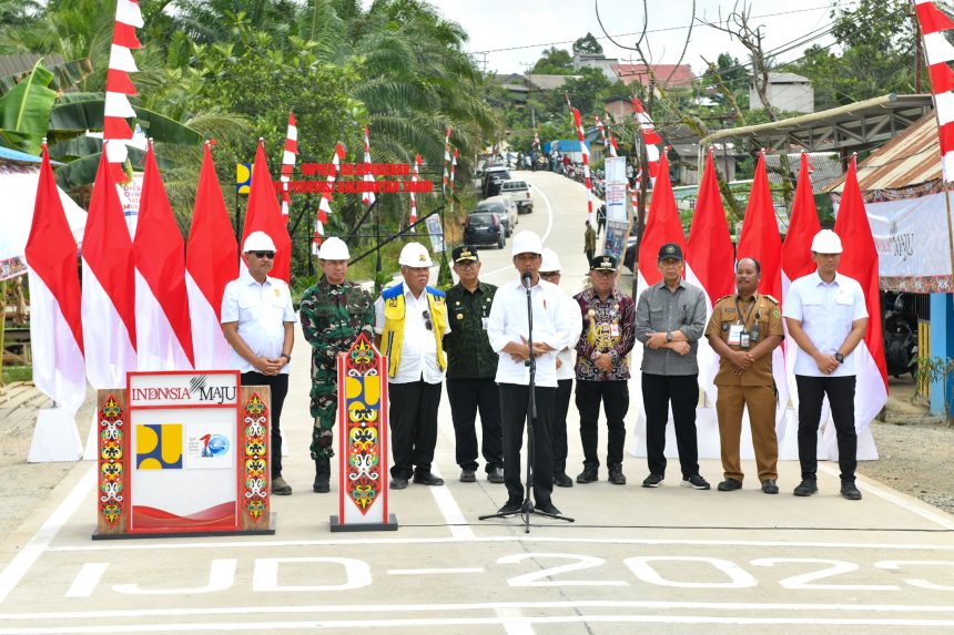presiden resmikan pelaksanaan inpres jalan daerah di kalimantan timur