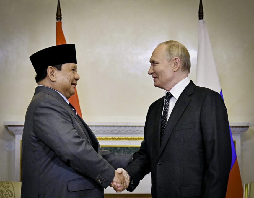pererat persahabatan, presiden prabowo bertemu presiden putin di istana konstantinovsky