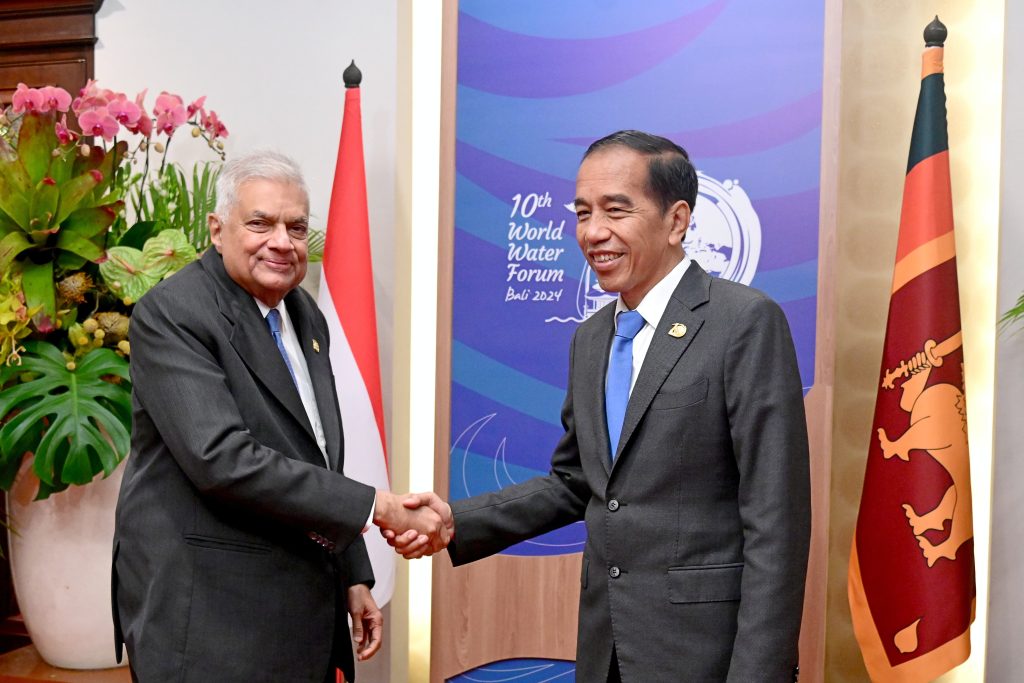 presiden jokowi gelar pertemuan bilateral dengan presiden sri lanka di bali 18 presiden jokowi gelar pertemuan bilateral dengan presiden sri lanka di bali