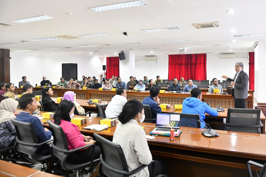 tingkatkan kapasitas pegawai, setkab selenggarakan diskusi smallville critical thinking dalam analisis kebijakan 18 tingkatkan kapasitas pegawai, setkab selenggarakan diskusi smallville critical thinking dalam analisis kebijakan