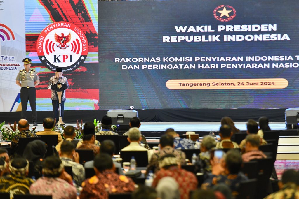 buka rakornas kpi dan harsiarnas ke-91, wapres: pastikan masukan dari masyarakat atas program penyiaran ditindaklanjuti 18 buka rakornas kpi dan harsiarnas ke-91, wapres: pastikan masukan dari masyarakat atas program penyiaran ditindaklanjuti
