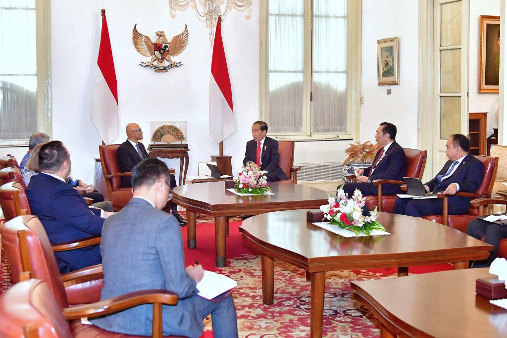 indonesia-microsoft jajaki peluang pengembangan teknologi ai dan talenta digital