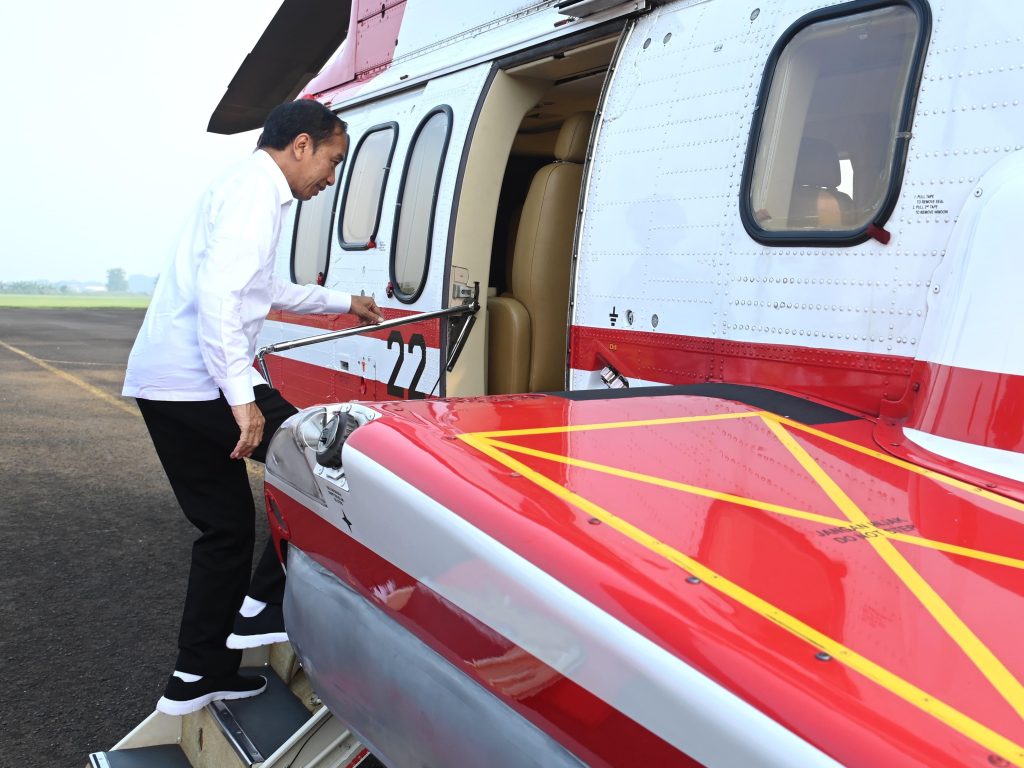 presiden jokowi kunjungan kerja ke karawang untuk resmikan tambak 18 presiden jokowi kunjungan kerja ke karawang untuk resmikan tambak
