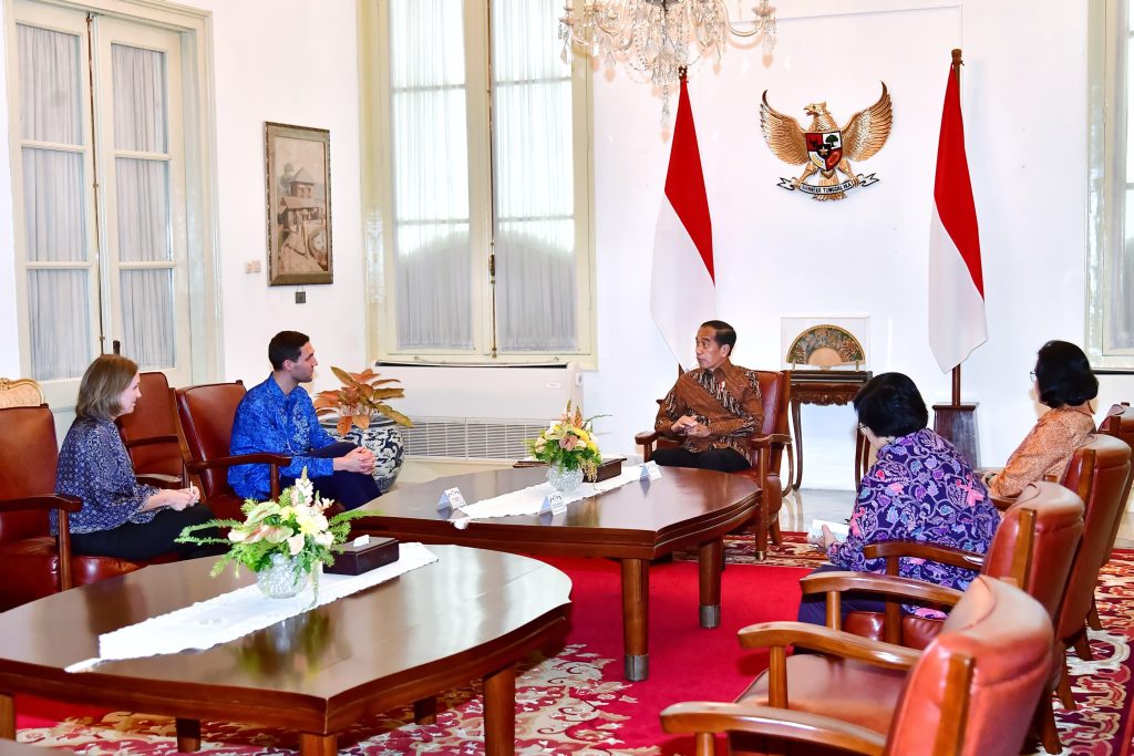 presiden jokowi terima delegasi menteri iklim dan lingkungan hidup norwegia di istana merdeka 18 presiden jokowi terima delegasi menteri iklim dan lingkungan hidup norwegia di istana merdeka