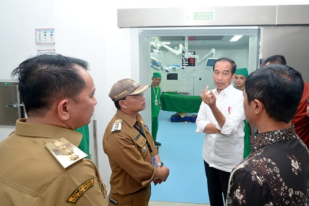 presiden jokowi tinjau rsud rupit, tekankan peningkatan infrastruktur listrik 18 presiden jokowi tinjau rsud rupit, tekankan peningkatan infrastruktur listrik