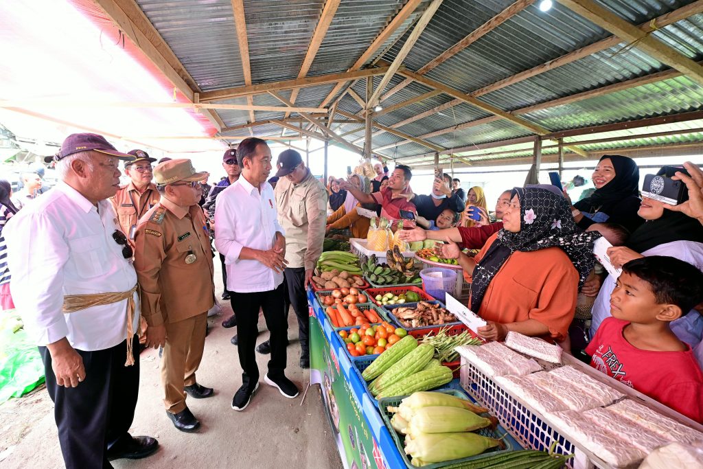 tanggapi keluhan akses modal kur, presiden dorong masyarakat manfaatkan ragam skema pembiayaan 18 tanggapi keluhan akses modal kur, presiden dorong masyarakat manfaatkan ragam skema pembiayaan