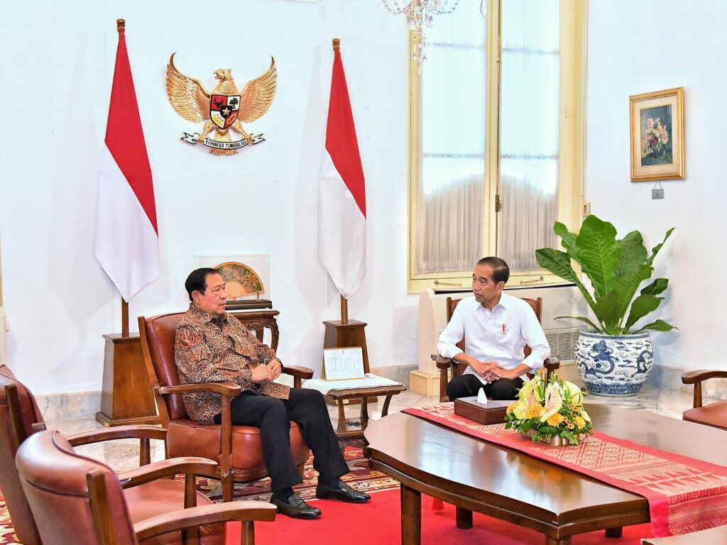 presiden jokowi terima kunjungan sby di istana merdeka