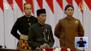 president jokowi: indonesia-centric development drives national progress and competitiveness 16 president jokowi: indonesia-centric development drives national progress and competitiveness