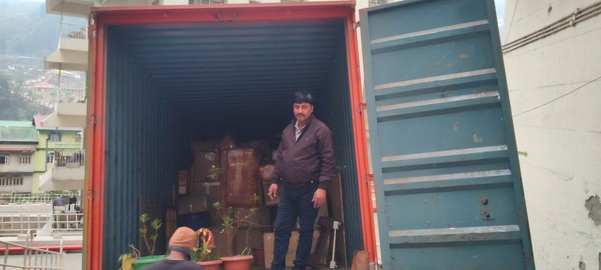 Loading & Unloading