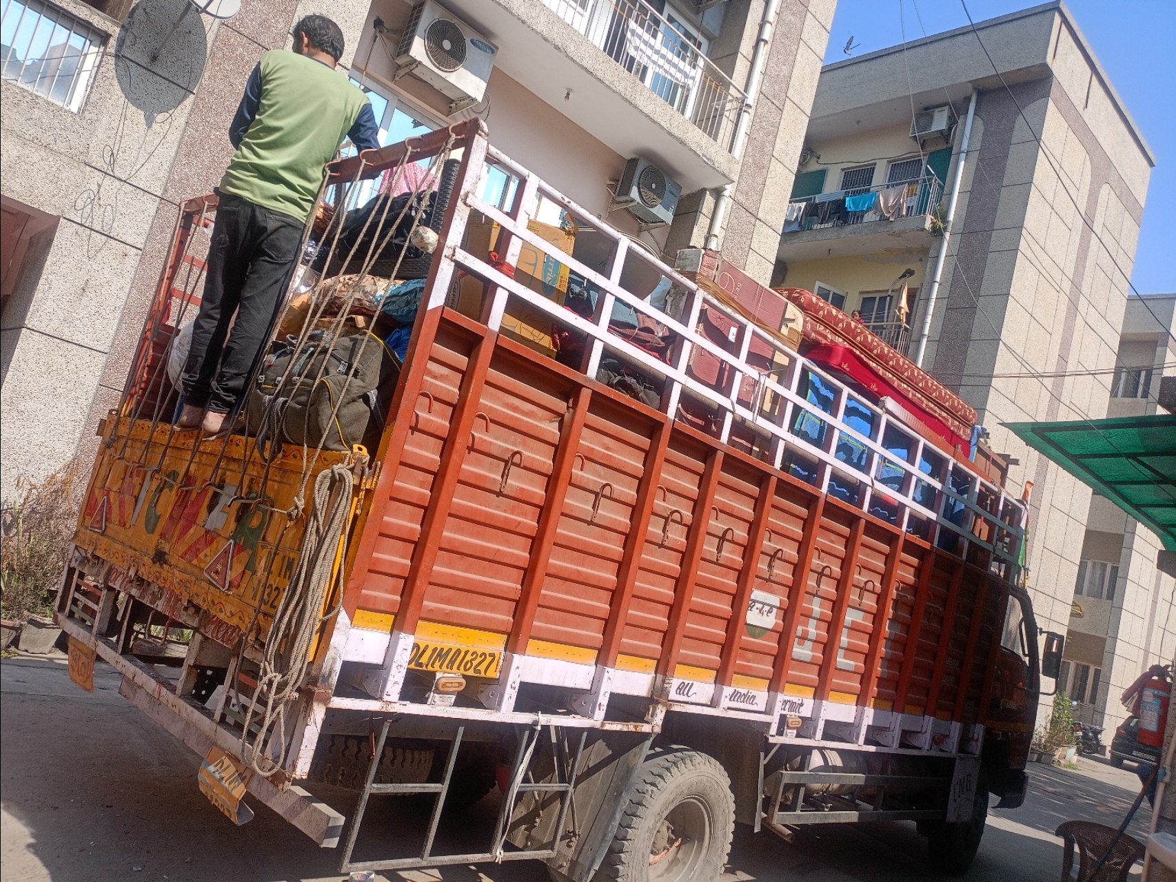 Loading & Unloading