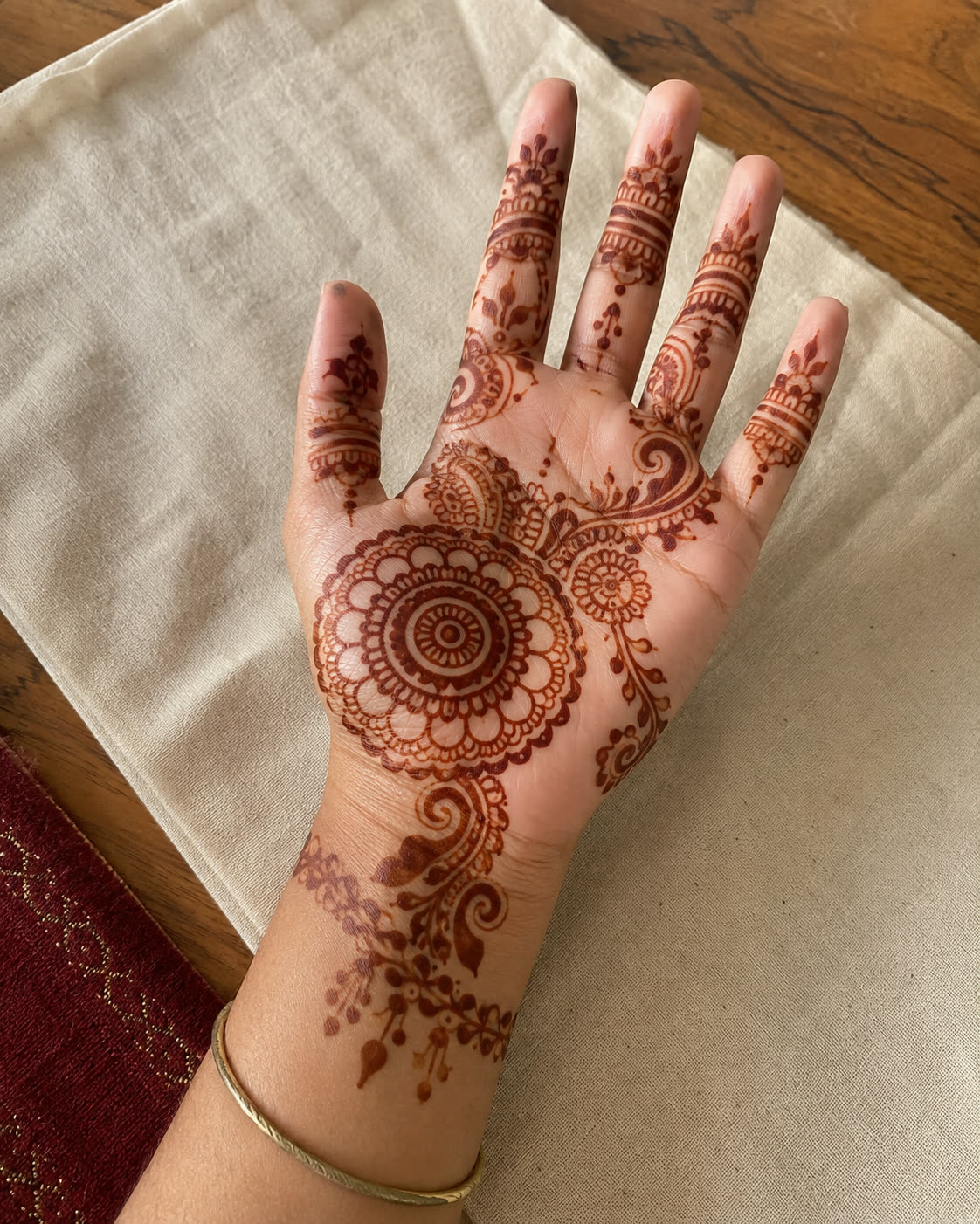 Mandala palm with wrist bel