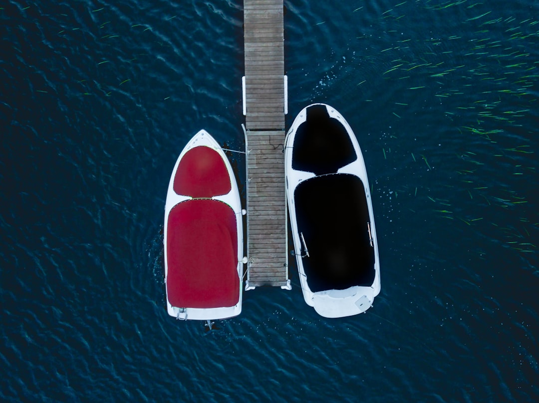 Comparing yacht boarding options
