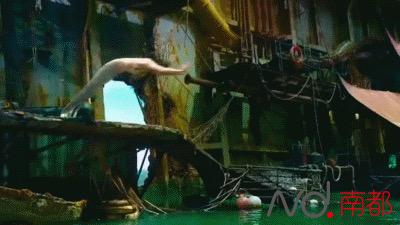 奧一網 给美人鱼林允做替身的女孩火了