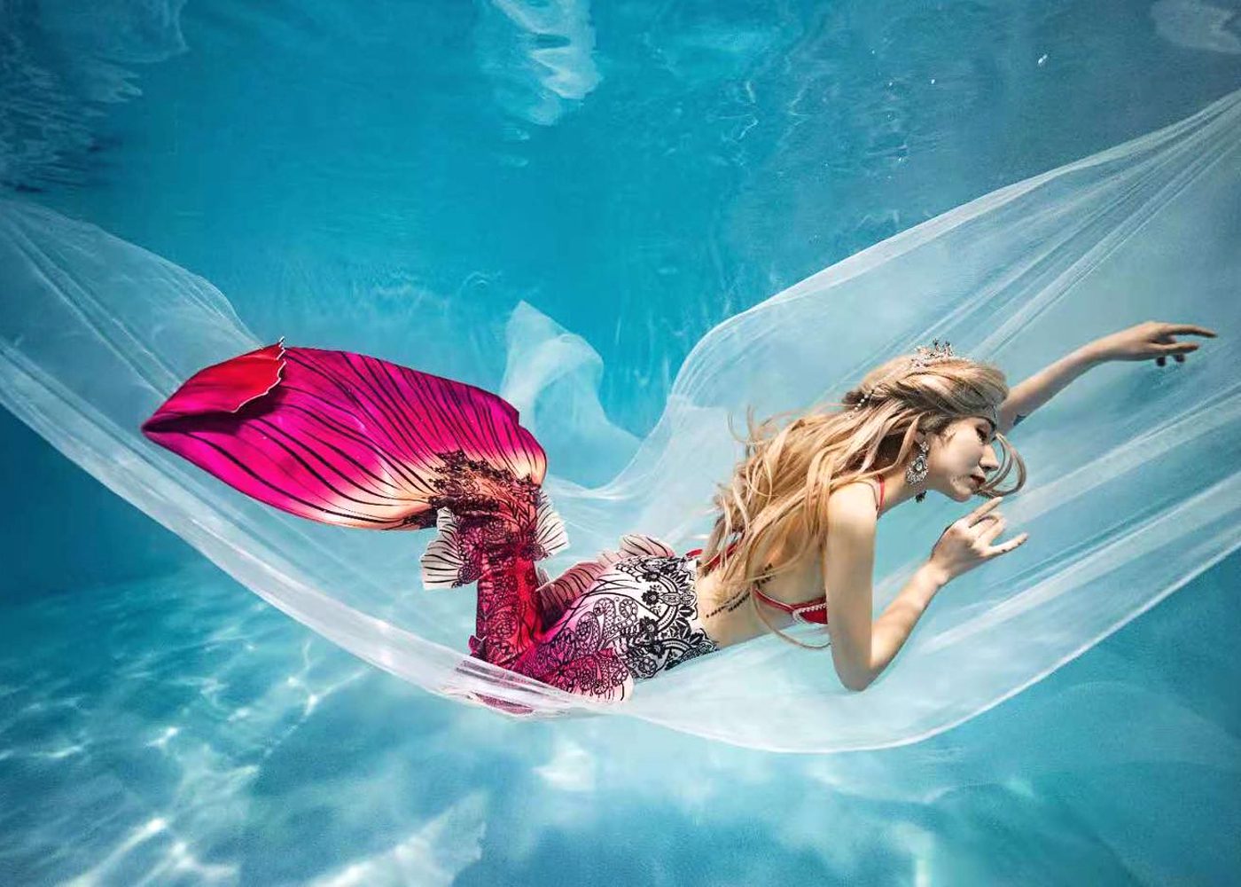 Honeycombers Make a splash with these water activities in Hong Kong