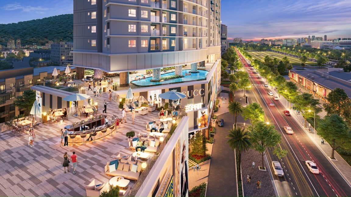 Sky Bar và khu ẩm thực ngoài trời tại khối đế The Sailing Quy Nhơn về đêm