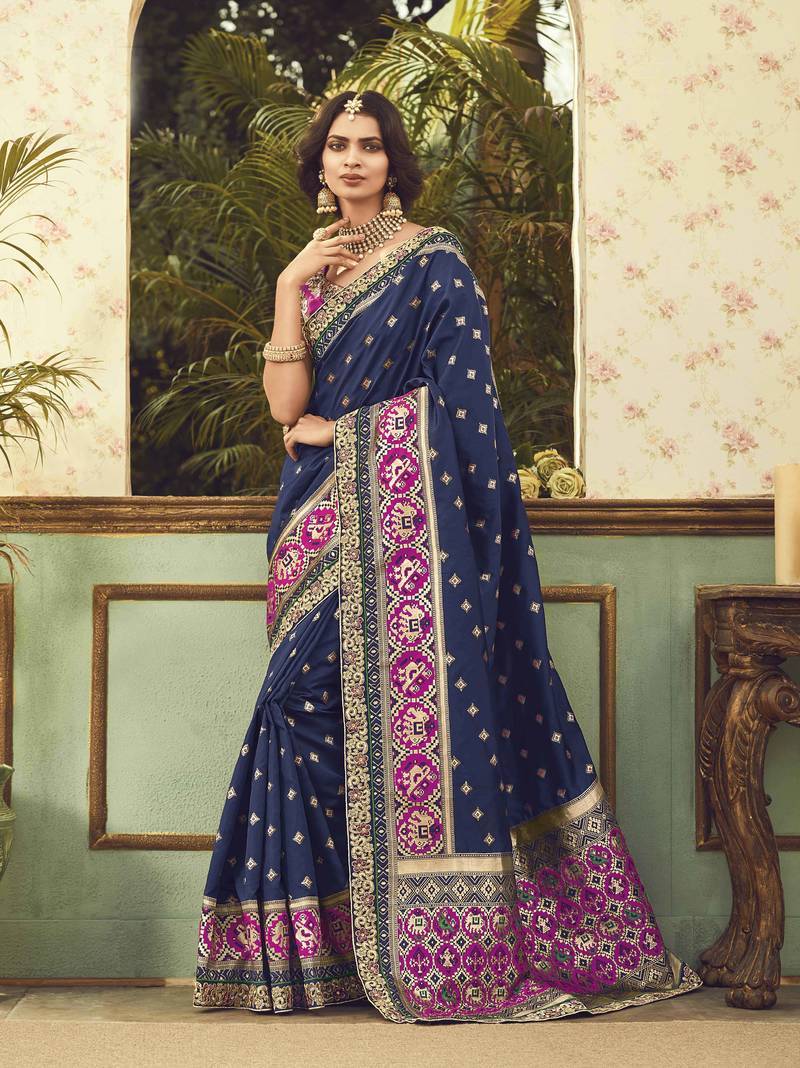 Latest silk sarees online at Mirraw