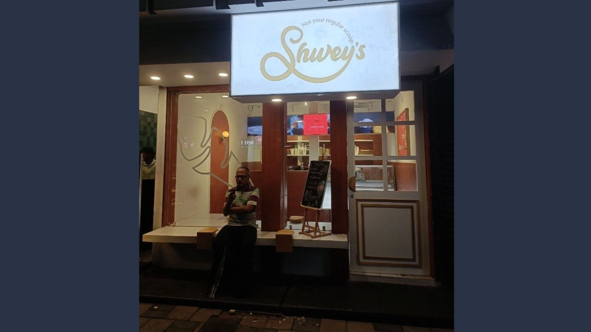 Shwey's - Not your regular scoop Edappally