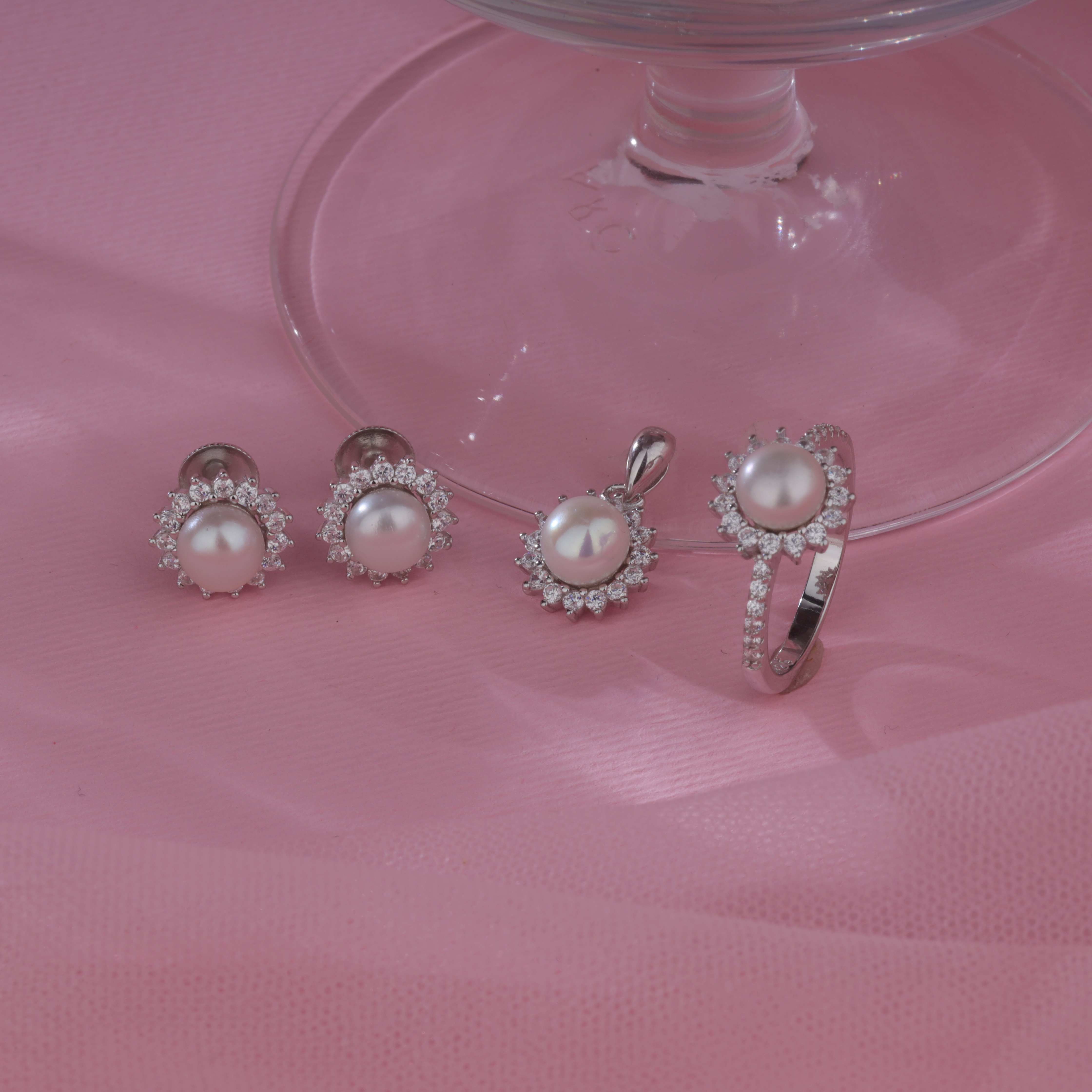 Cluster Pearl DRS Set