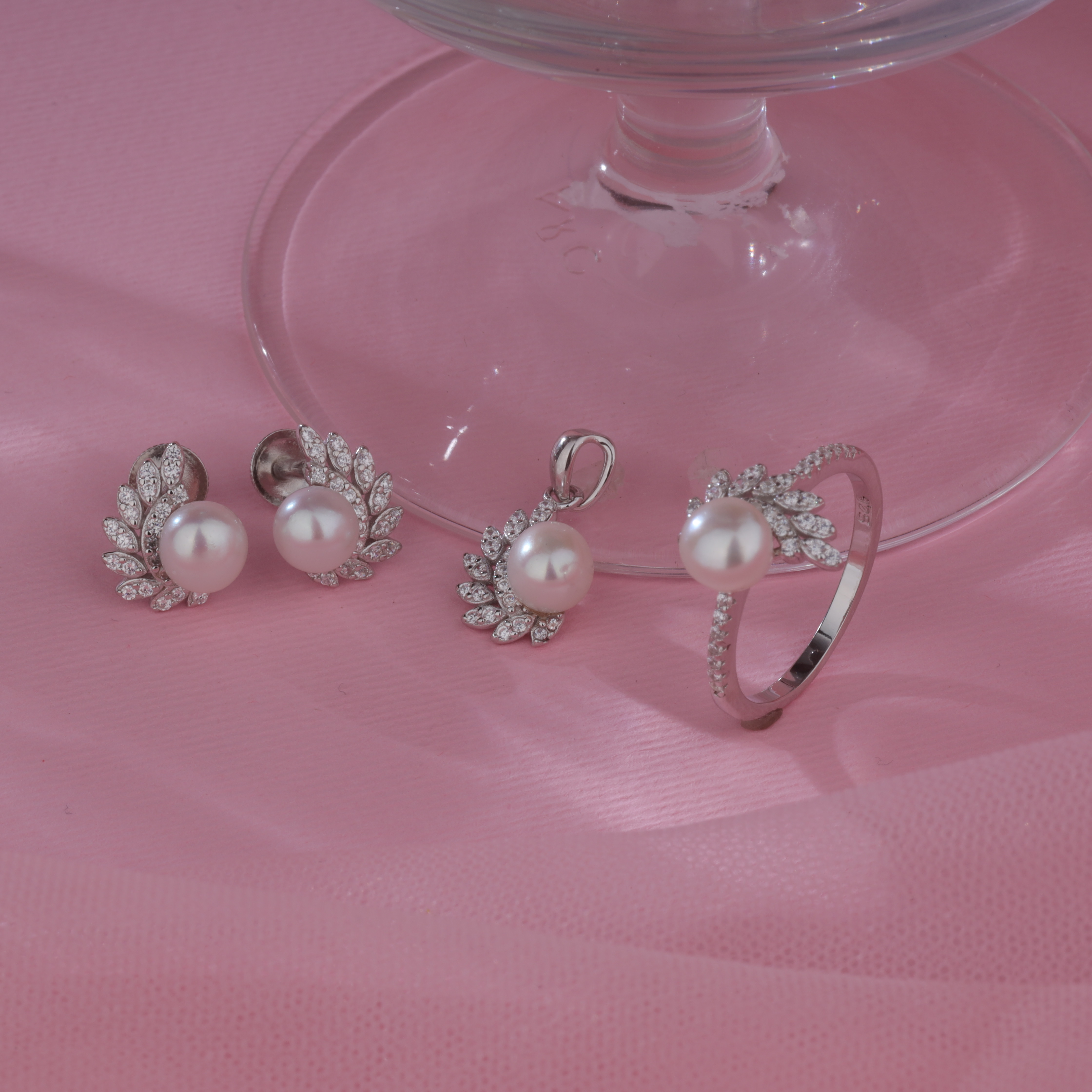 Wings Pearl DRS Set