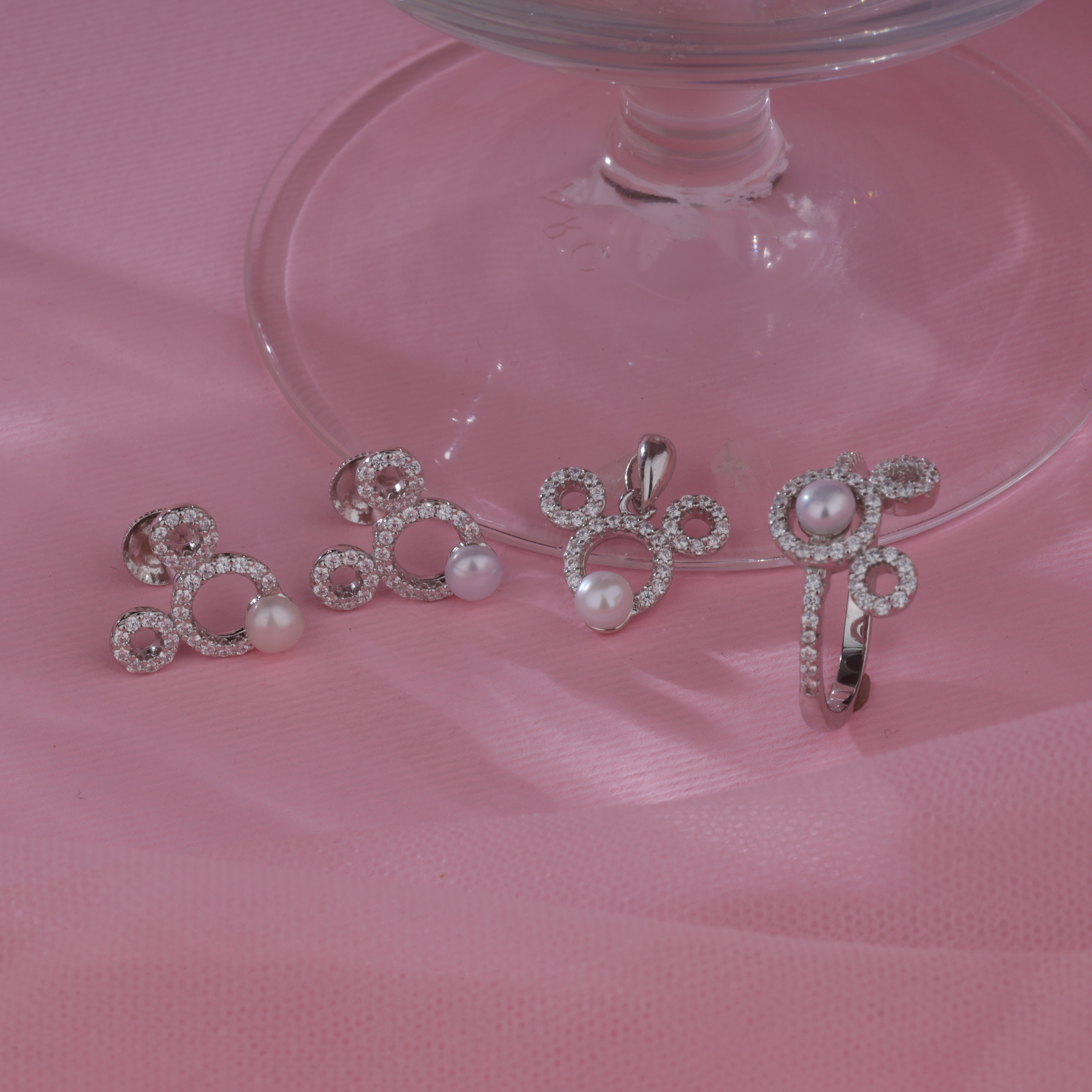 Mickey Pearl DRS Set