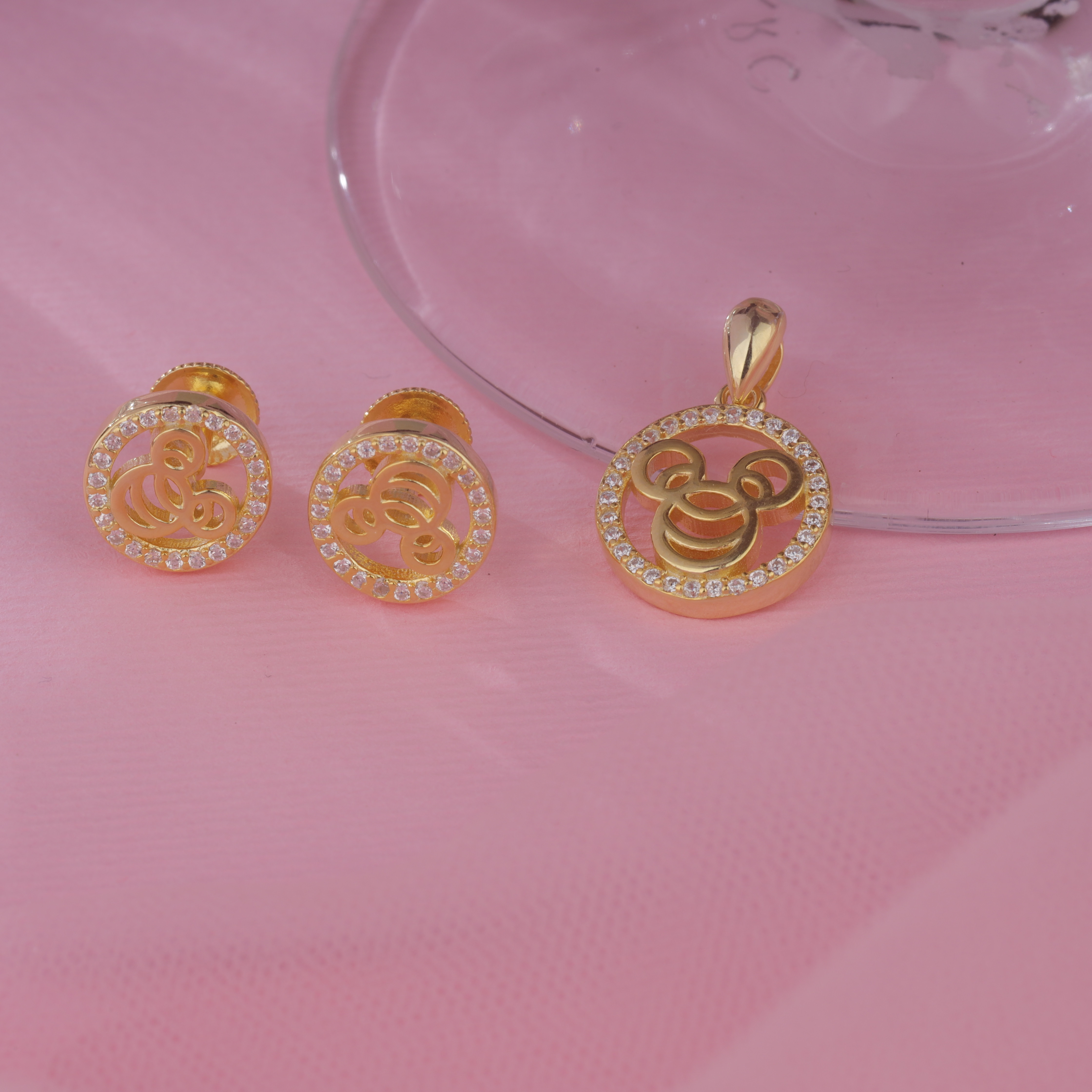 Mickey Silhouette Pendant Set