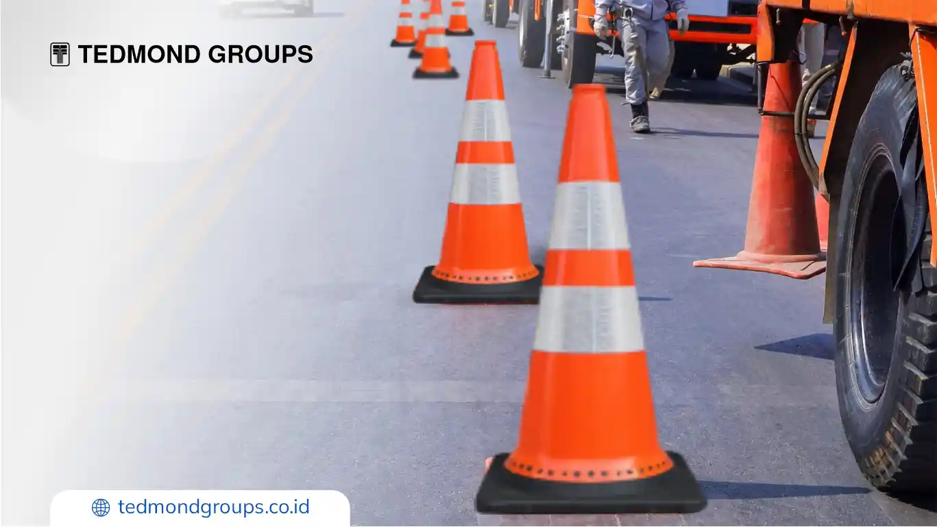 Traffic cone