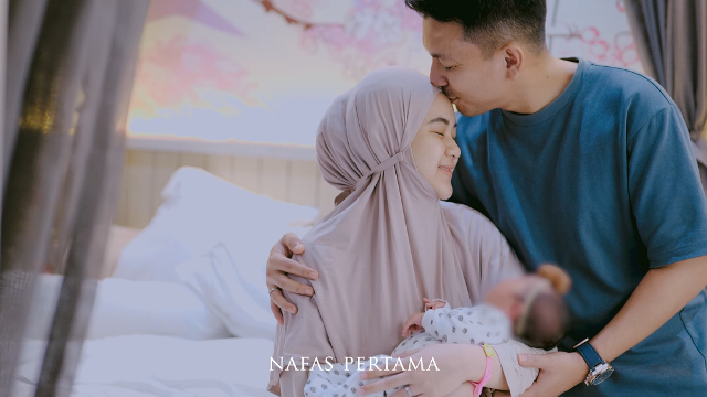 makin-banyak-influencer-dan-artis-yang-memilih-melahirkan-normal