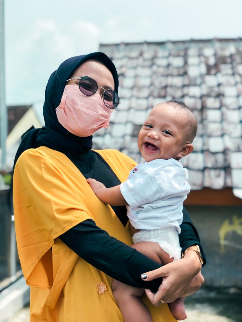 Pelekatan Menyusui yang Benar: Panduan Bergambar untuk Ibu Baru